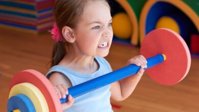 Does Lifting Weights Stunt Growth in Kids? What Parents Need to Know
